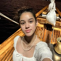 Shaista lahir pada 21 Juli 2008. Tahun ini Shaista akan berusia 15 tahun. Melalui akun Instagram pribadinya Shaista sendiri tak banyak mengunggah foto-foto dirinya. Sang ayah lah yang terlihat lebih sering mengunggah momen kebersamaan mereka. Foto: Instagram/@sh4ista