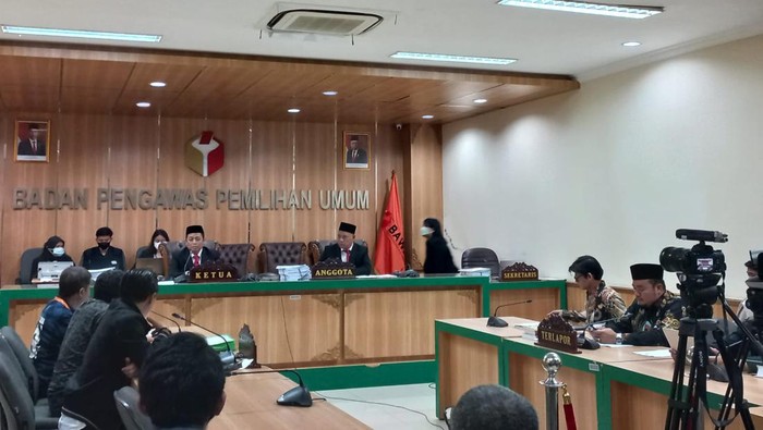 Sidang di Bawaslu (Anggi-detikcom)