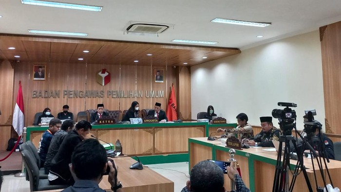 Sidang di Bawaslu (Anggi-detikcom)