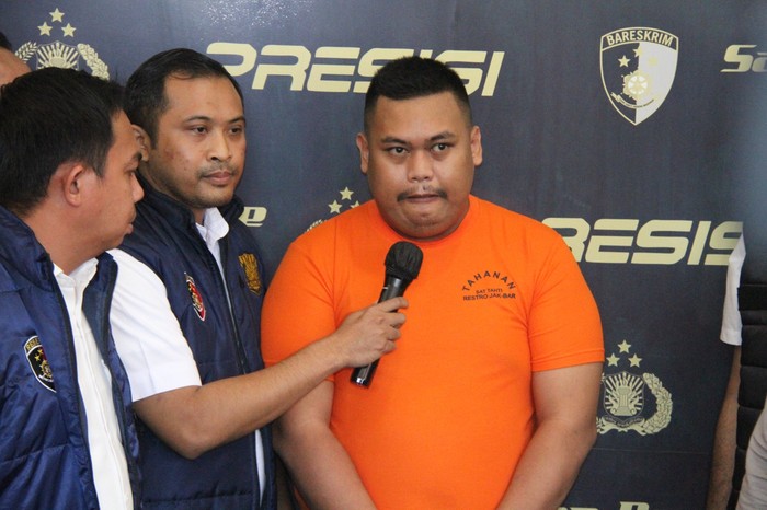 Ajudan Pribadi atau Muhammad Akbar ditangkap terkait kasus penipuan