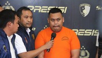 Sayangnya saat ini ia tengah menghadapi kasus hukum. Ajudan Pribadi dipenjara lantaran kasus penipuan senilai Rp 1,3 miliar.