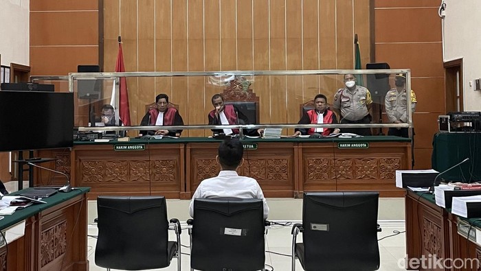 AKBP Dody Nangis Sesali Perbuatannya: Prestasi Saya Dihancurkan Bintang 2. (Silvia Ng/detikcom)