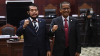 Anwar Usman resmi terpilih menjadi Ketua Mahkamah Konstitusi (MK) periode 2023-2028 lewat pemungutan suara putaran ketiga. Proses pemilihan dilakukan secara terbuka di Gedung MK.  