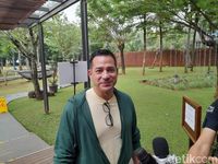 Ari Wibowo Gugat Cerai Istri