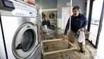 Banjir Rendam Toko Laundry di California