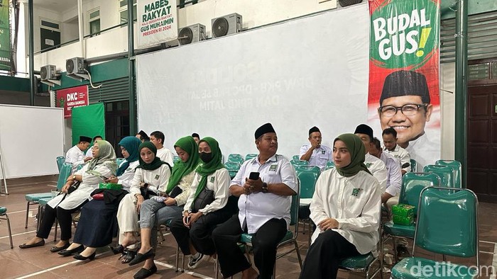 Caleg PKB Surabaya