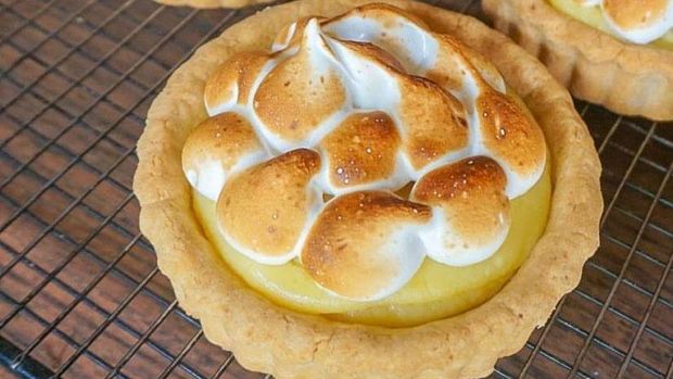 Kini, kafe yang mengunggulkan menu dessert  mulai menjamur di Surabaya. Masing-masing punya keunikan tersendiri. Berikut rekomendasi beberapa kafe yang dirangkum detikJatim.