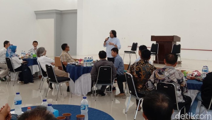 Diskusi tentang varietas padi di Indramayu yang belum bersertifikat