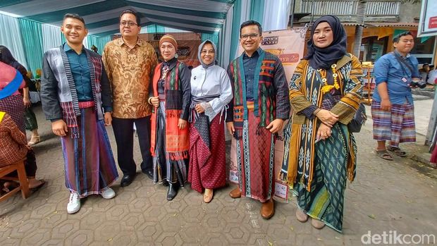 Festival Sarung Majalaya.