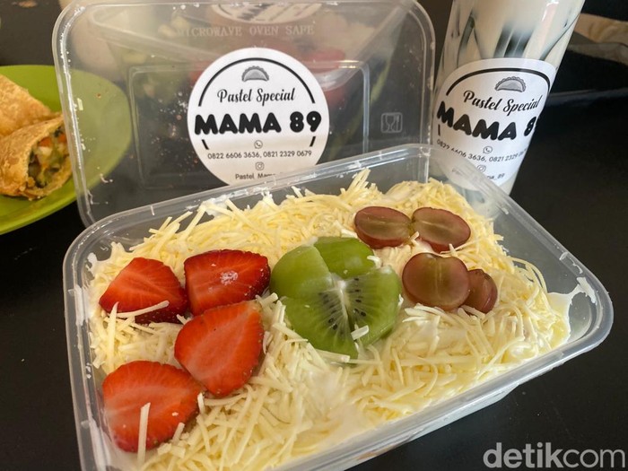 Galeri Foto Siang/Sore Bisa Ngemil Pastel Hitam hingga Dessert Ximilu Segar Manis di Sini! Galeri Foto Siang/Sore
Bisa Ngemil Pastel Hitam hingga Dessert Ximilu Segar Manis di Sini!