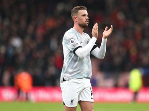Henderson Pamitan Dulu ke Liverpool, lalu Terbang ke Arab