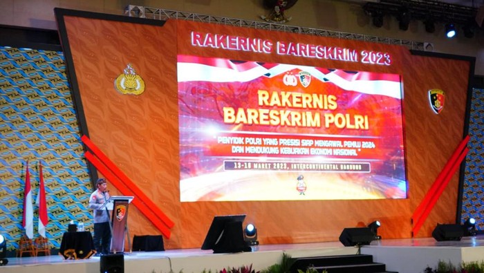 Kapolri di Rakernis Bareskrim Polri, Bandung, Jawa Barat.