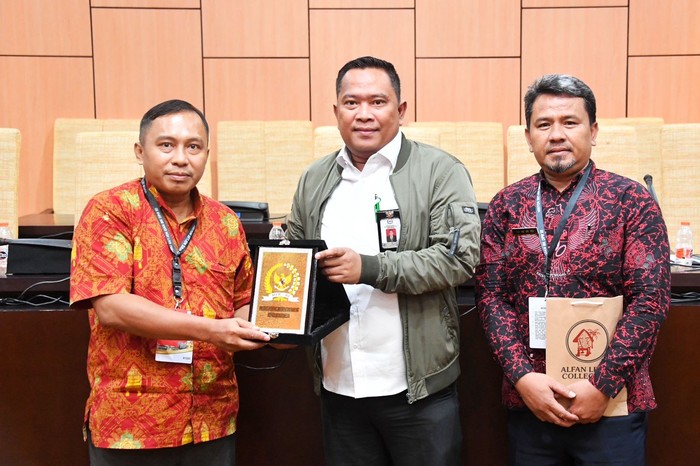 Kepala Bagian Pemberitaan dan Hubungan Antar Lembaga, Biro Humas dan Sistem Informatika, Sekretariat Jendral MPR RI Indro Gutomo,