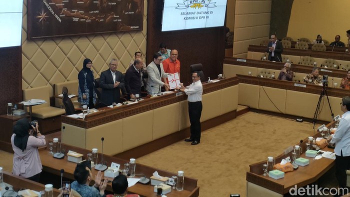 Komisi II DPR rapat kerja soal Perppu Pemilu dengan pemerintah. (Dwi Rahmawati/detikcom).