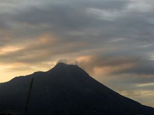 BPPTKG Sebut Kubah Lava Merapi Masih Bergerak, Begini Kondisinya