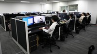 Debut sebagai girlband virtual, tentunya MAVE memiliki banyak kelebihan yang tak dipunyai oleh girlband K-Pop lain. Salah satunya adalah bisa bertemu dengan fans di mana saja.  