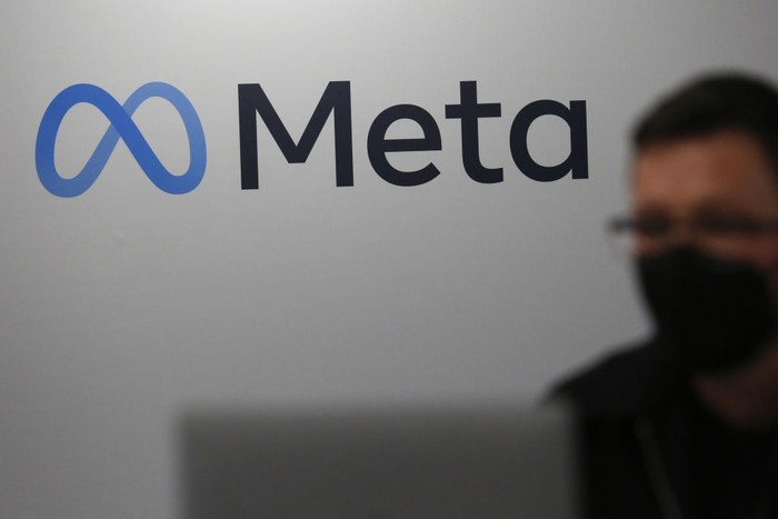 Induk Facebook, Meta akan kembali memangkas 10.000 pekerja tahun ini. Hal ini menjadi kedua kalinya Meta mengumumkan PHK massal.