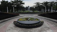 Konsep Monumen Pahlawan COVID-19 dibuat seperti gerbang yang mewakili dua sisi yakni keluar dari kegetiran dan optimisme melewati wabah. (Foto: Bima Bagaskara/detikJabar)