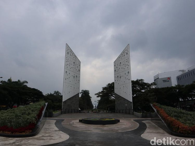 Mengenang Para Pejuang Pandemi di Monumen Pahlawan COVID-19