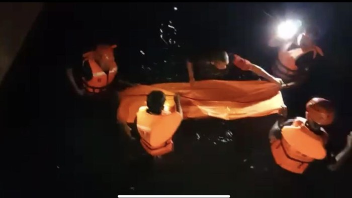 Bocah bernama Pais (7) di Kota Parepare, Sulawesi Selatan (Sulsel) ditemukan tewas tenggelam usai melompat ke laut.