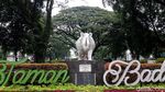 Gagahnya Badak Pensiunan di Balai Kota Bandung