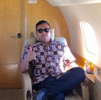 Biasa bergaya hidup mewah, Ajudan Pribadi harus menghadapi kenyataan pahit setelah polisi menangkapnya di Makassar, Sulawesi Selatan, pada Minggu (12/3/2023). Polres Jakarta Barat melalui Kasat Reskrim Kompol Andri Kurniawan mengonfirmasi penangkapan tersebut. Kami sampaikan secara singkat kita mengamankan satu orang inisial A, yang bersangkutan adalah selebgram, sementara masih berproses, kita amankan kemarin di Makassar, ujar Andri kemarin seperti dikutip detikHot. (Foto: Instagram/@ajudan_pribadi)