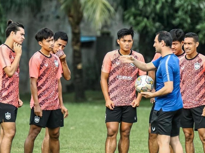 Tim PSIS Semarang melakukan persiapan menghadapi Persija di Jakarta. Foto diunggah Rabu (15/3/2023).