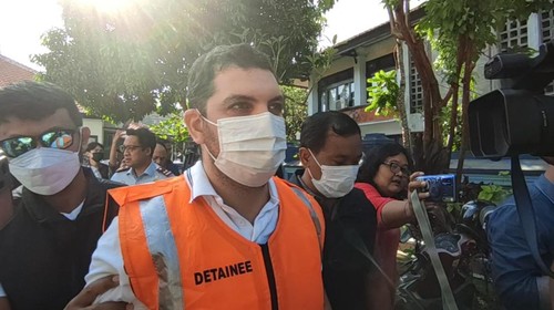 WN Suriah pemilik KTP Bali Muhammad Zghaib Bin Nizar diserahkan ke Kejari Denpasar, Rabu (15/3/2023).