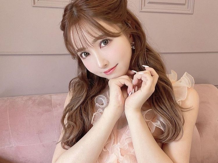 8 Potret Yua Mikami, Bintang JAV Pensiun di Usia 30 Tahun