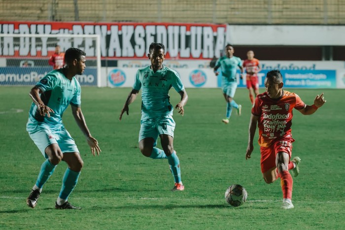 Bali United ditahan imbang oleh Madura United dengan skor akhir 1-1 di Stadion Maguwoharjo, Sleman, Kamis (16/3/2023) petang
