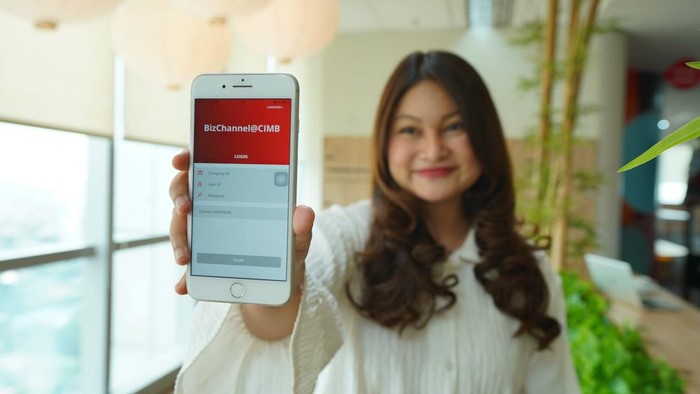 BizChannel@CIMB Tingkatkan Transaksi CIMB Niaga terus meningkatkan transaksi di BizChannel@CIMB. Sepanjang 2022, jumlahnya mencapai 97 juta transaksi finansial, tumbuh 50,1% secara Year on Year (YoY).
