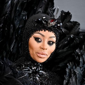 Begini Penampilan Asli Blac Chyna Setelah Copot Filler & Implan Bokong Begini Penampilan Asli Blac Chyna Setelah Copot Filler & Implan Bokong