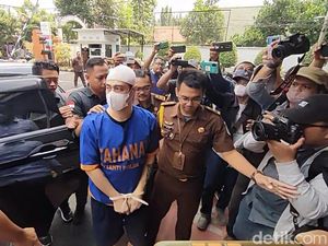 Dipindah ke Lapas Kediri, Ferry Irawan Ditahan Selama 20 Hari