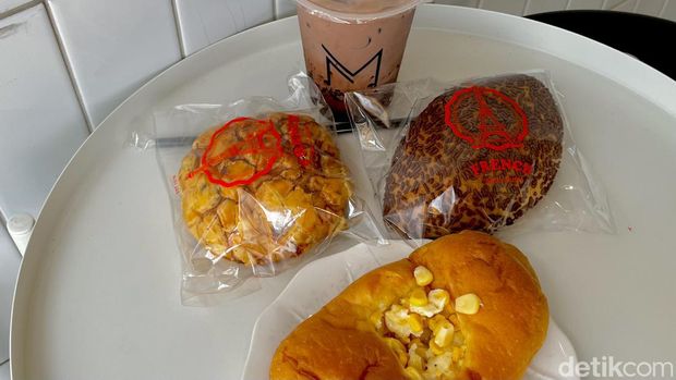 French Bake House yang legendaris sejak 1978, masih ada di gang kecil daerah Cicendo.