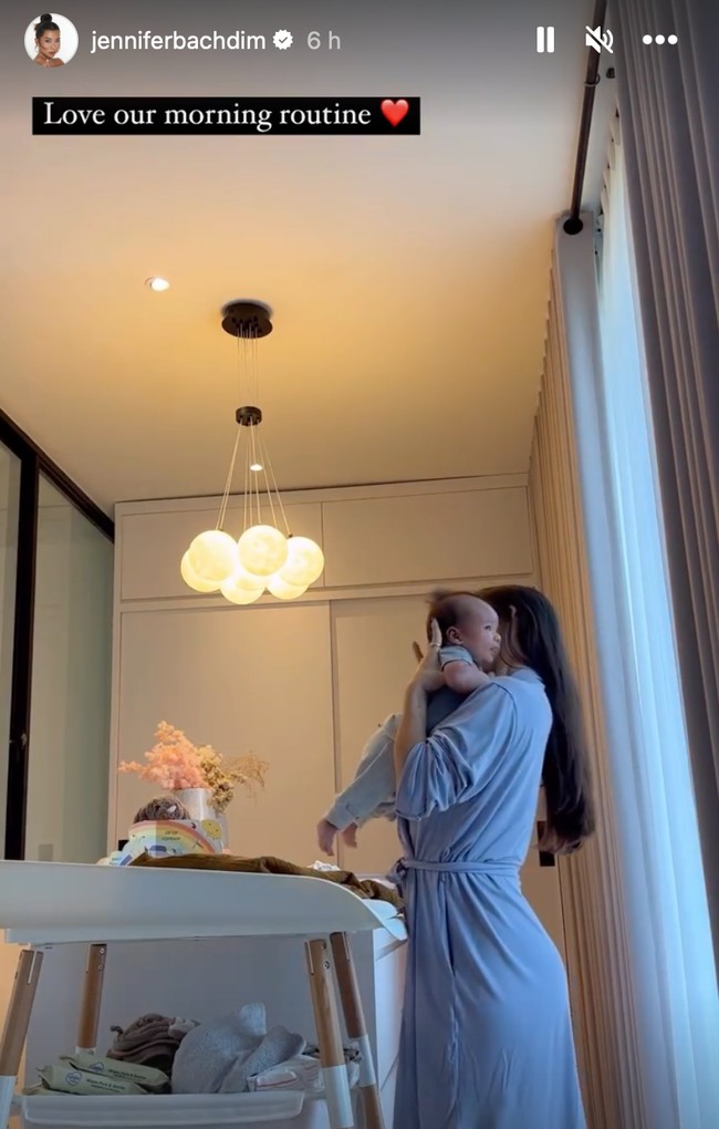 Jennifer juga mengungkapkan bahwa selama hamil dirinya tetap rutin menjalani pola hidup sehat. Ia menjaga pola makannya dan menjalani olahraga core. Foto: Instagram/@jenniferbachdim