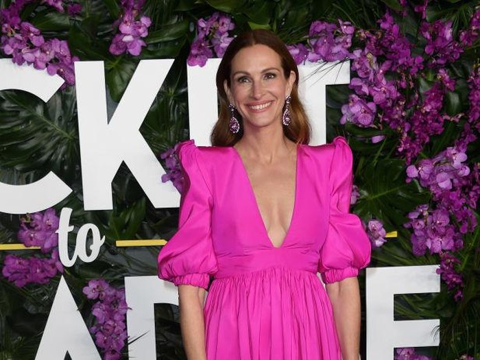 Julia Roberts LOS ANGELES, CA - OCTOBER 13: Julia Roberts is seen at Jimmy Kimmel Live on October 13, 2022 in Los Angeles, California. (Photo by RB/Bauer-Griffin/GC Images)