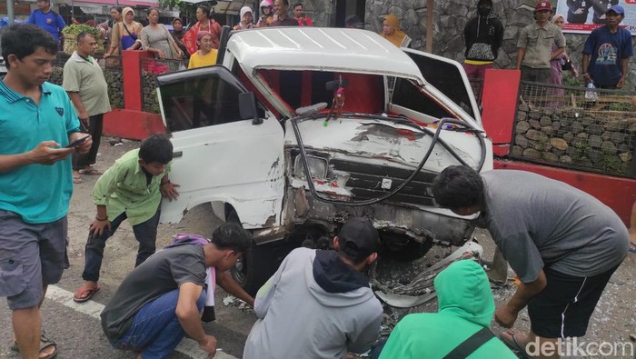 Kecelakaan di depan Pasar Bandarjo Ungaran, Kabupaten Semarang, Kamis (16/3/2023).