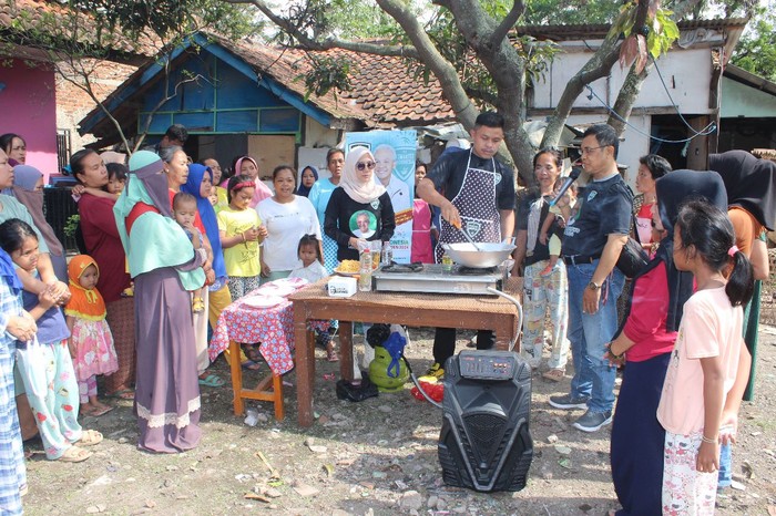 Kowarteg Gelar Pelatihan Memasak untuk Ibu-ibu di Rancaekek