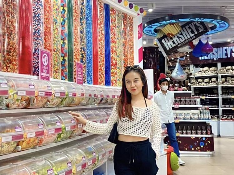 Makin Glowing Gaya  Mayang Adik Vanessa  Angel yang Hobi Belanja Makanan