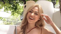 Sebenarnya Sisca Saras juga suka menikmati minuman lain. Seperti minuman ini yang terlihat mirip segelas es cappuccino. Foto: Instagram @jkt48sisca