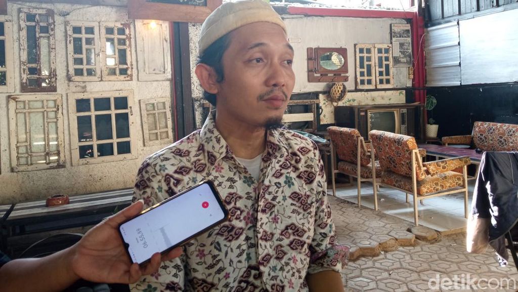 Guru Sabil Minta Maaf ke Ridwan Kamil soal Kata Maneh