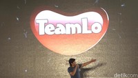 Lanjut, ada Teamlo yang sukses mengocok perut penonton dengan aksi unik nan lucu. 