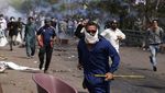 Pakistan Chaos, Pendukung Imran Khan dan Polisi Bentrok