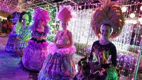 Parade itu digelar sebagai upaya untuk melestarikan dan mempromosikan potensi produk UMKM yang dihasilkan oleh para desainer daerah tersebut.