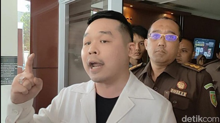 Penasihat Hukum Ferry Irawan, Jeffry Simatupang