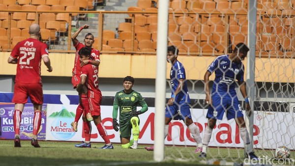 Riko Simanjuntak Menangkan Persija atas PSIS
