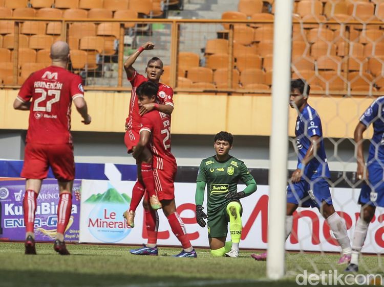 Riko Simanjuntak Menangkan Persija atas PSIS