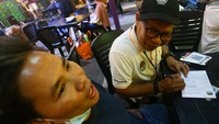 Pantarlih di Penang mendatangi sejumlah lokasi yang menjadi tempat favorit WNI berkumpul untuk memudahkan proses coklit calon pemilih.
