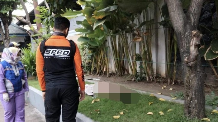 Pria terduga maling di Surabaya dimassa hingga tewas