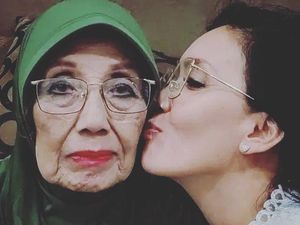 Oneng Sedih, Emak Meninggal Dunia